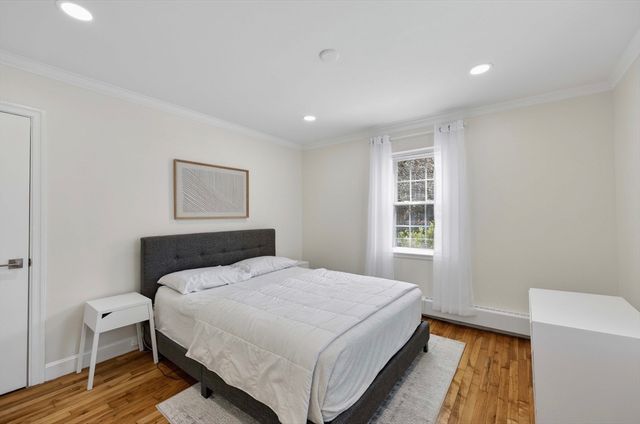 100 Boylston St 1, Newton, MA 02467