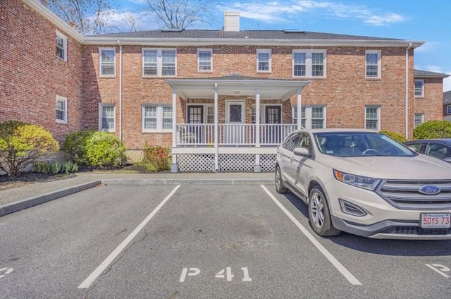 100 Boylston St 1, Newton, MA 02467