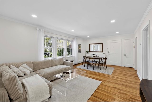 100 Boylston St 1, Newton, MA 02467