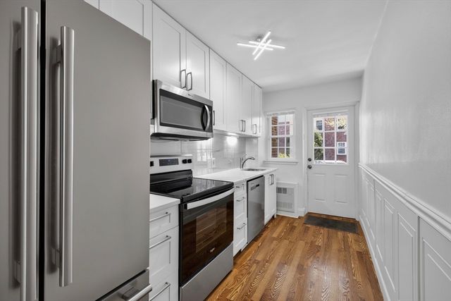 100 Boylston St 1, Newton, MA 02467