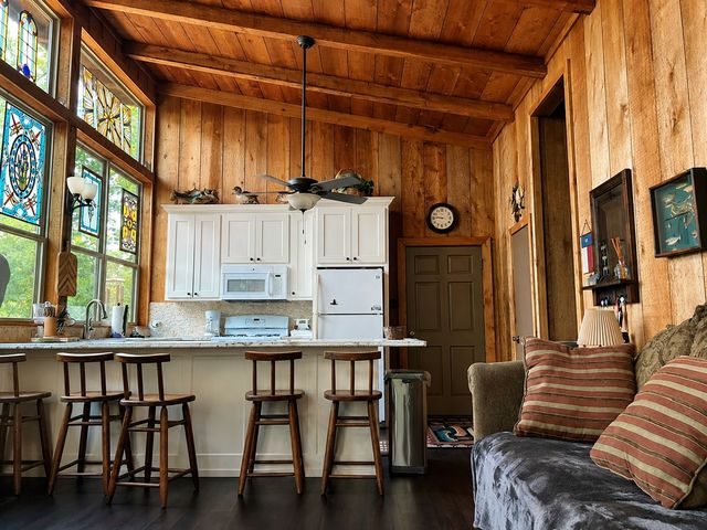 451 County Road 3236, Quitman, TX 75783
