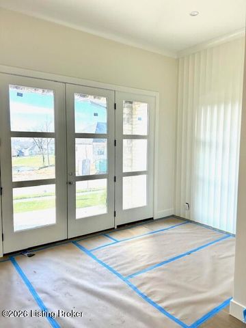 48 Thomas Farm Dr, Louisville, KY 40299