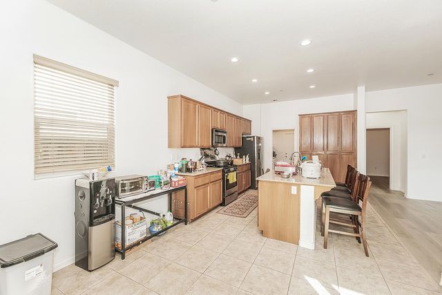 3765 N Pearwood Avenue, Fresno, CA 93727