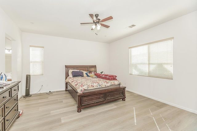 3765 N Pearwood Avenue, Fresno, CA 93727