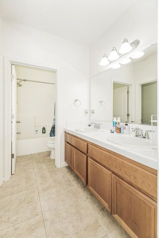 3765 N Pearwood Avenue, Fresno, CA 93727