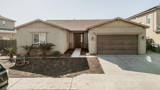 3765 N Pearwood Avenue, Fresno, CA 93727
