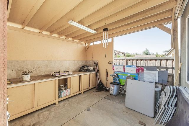 3765 N Pearwood Avenue, Fresno, CA 93727