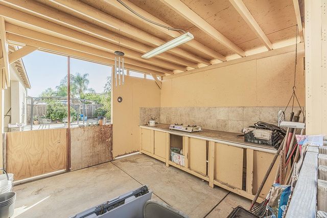 3765 N Pearwood Avenue, Fresno, CA 93727