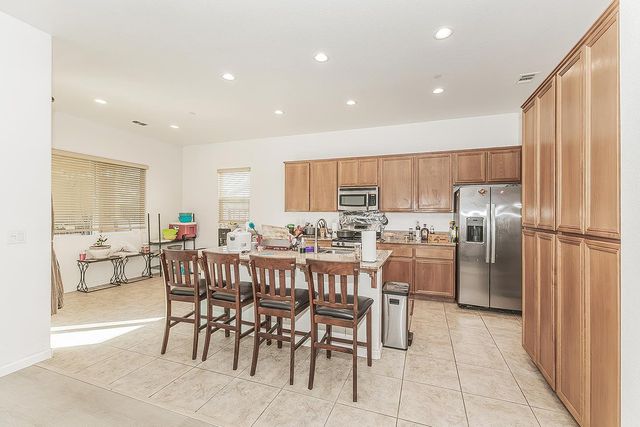 3765 N Pearwood Avenue, Fresno, CA 93727