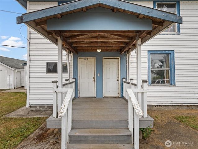 246 Jacobson Road, Cathlamet, WA 98612