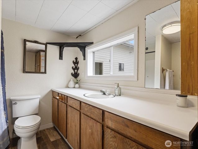 246 Jacobson Road, Cathlamet, WA 98612