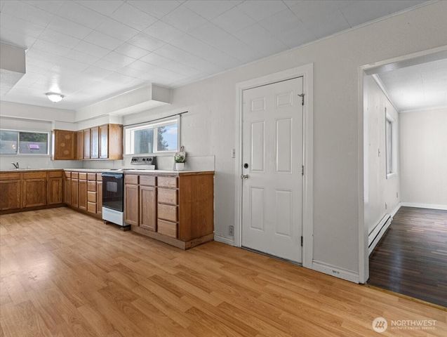 246 Jacobson Road, Cathlamet, WA 98612