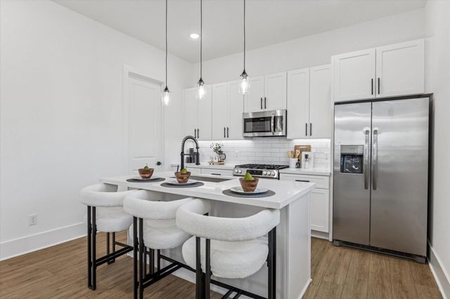 5612 Azores, Houston, TX 77091