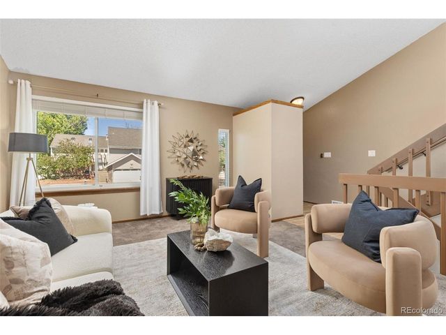 19853 E Greenwood Dr, Aurora, CO 80013