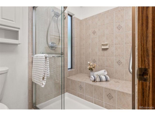 19853 E Greenwood Dr, Aurora, CO 80013