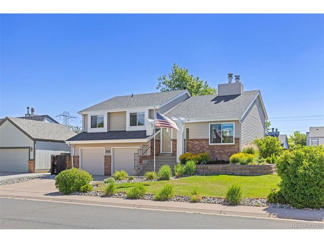 19853 E Greenwood Dr, Aurora, CO 80013