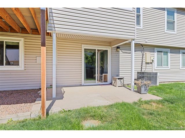 19853 E Greenwood Dr, Aurora, CO 80013