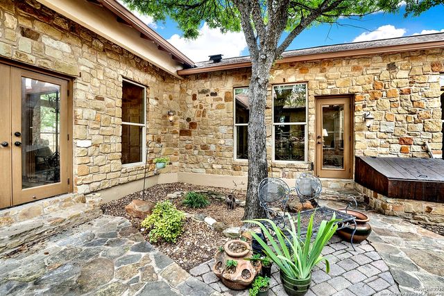 397 Secret Way, Spring Branch, TX 78070