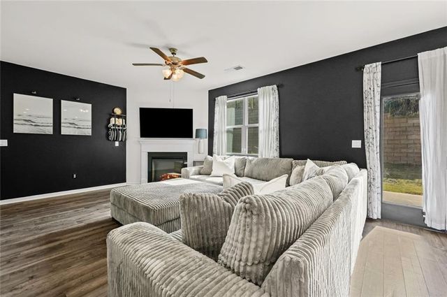 1526 Battle Brook Drive, Conyers, GA 30012