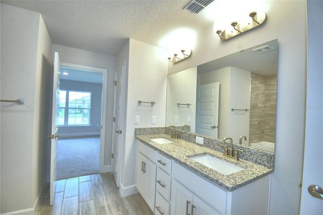 4944 VUE DE LAC PASS, Auburndale, FL 33823