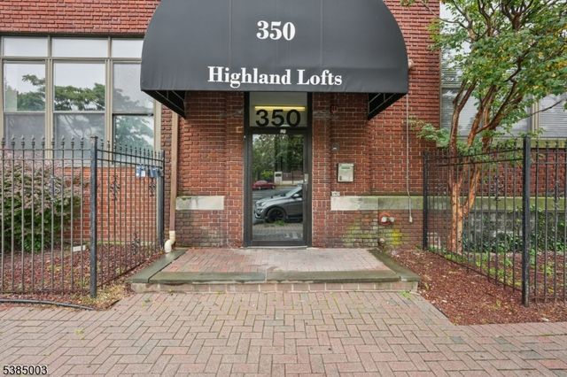 350 Scotland Rd 303, City Of Orange Twp., NJ 07050