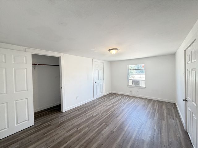 108 E Kirby Avenue, Quinlan, TX 75474