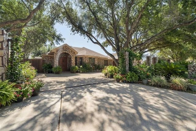 2306 Flores Drive, Mission, TX 78574