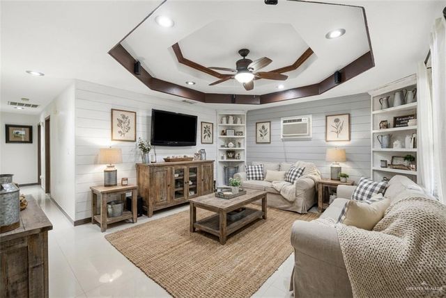 2306 Flores Drive, Mission, TX 78574