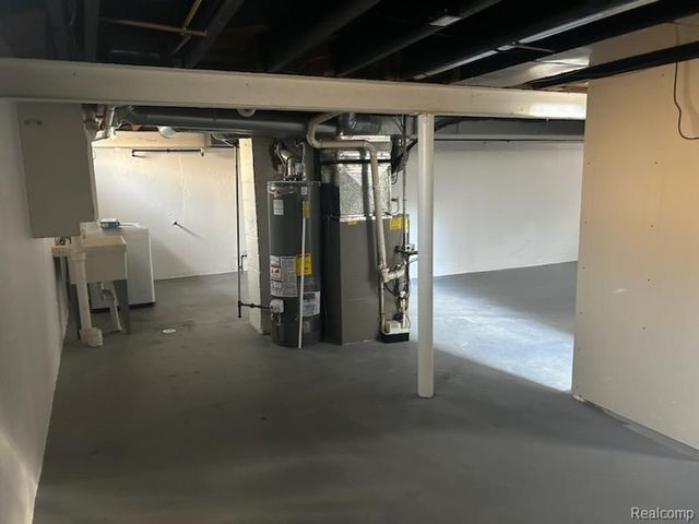 16429 Kinloch, Redford, MI 48240