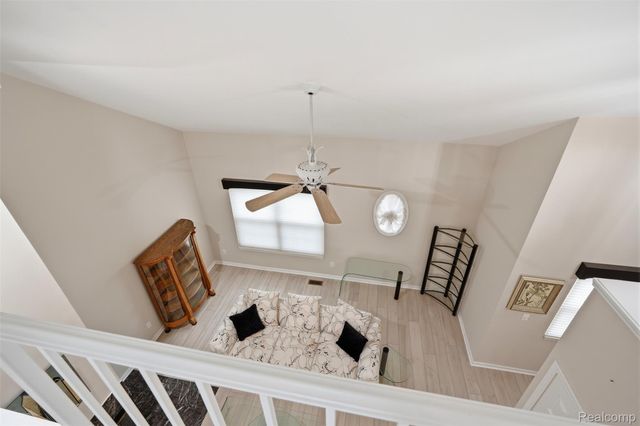 37 W Village Lane, Dearborn, MI 48124