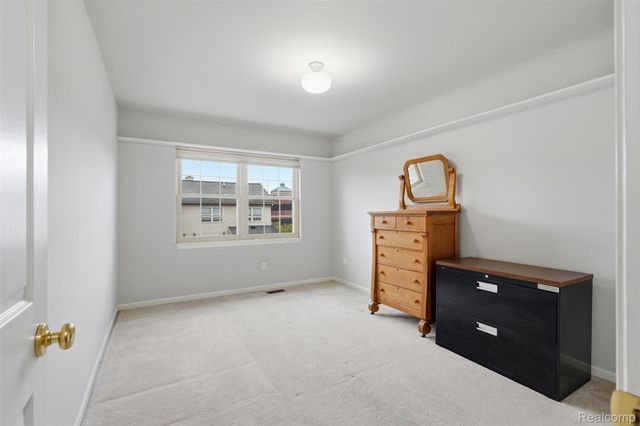 37 W Village Lane, Dearborn, MI 48124