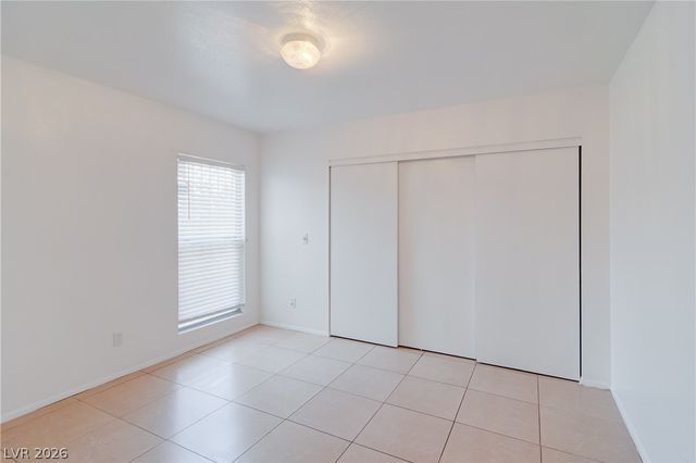 2921 Country Manor Lane 31, Las Vegas, NV 89115