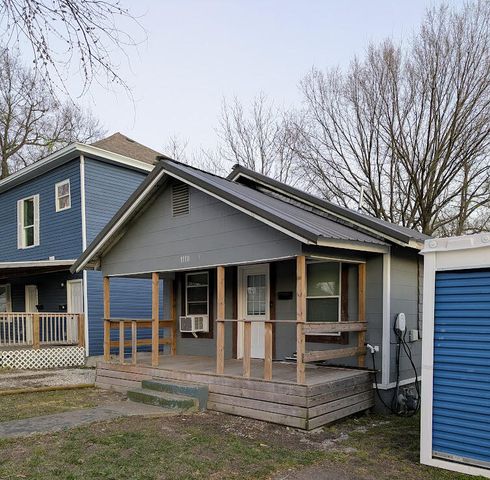1110 W Division Street, Springfield, MO 65803