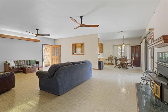 6702 Fm 690, Burnet, TX 78611