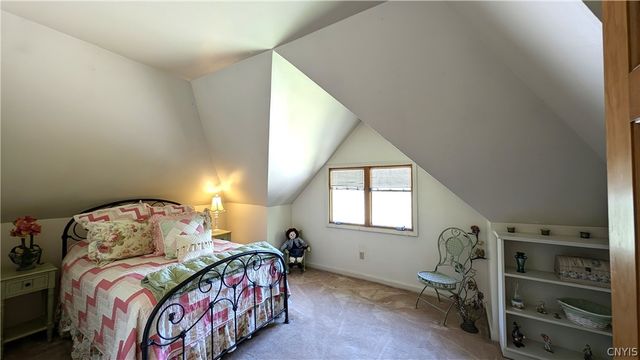 101 Ambergate Road, Dewitt, NY 13214