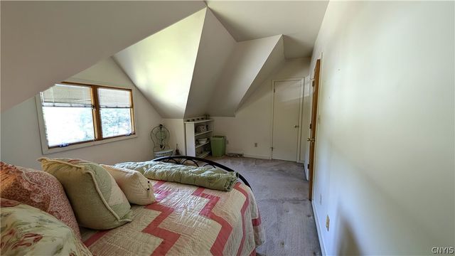 101 Ambergate Road, Dewitt, NY 13214