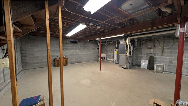101 Ambergate Road, Dewitt, NY 13214