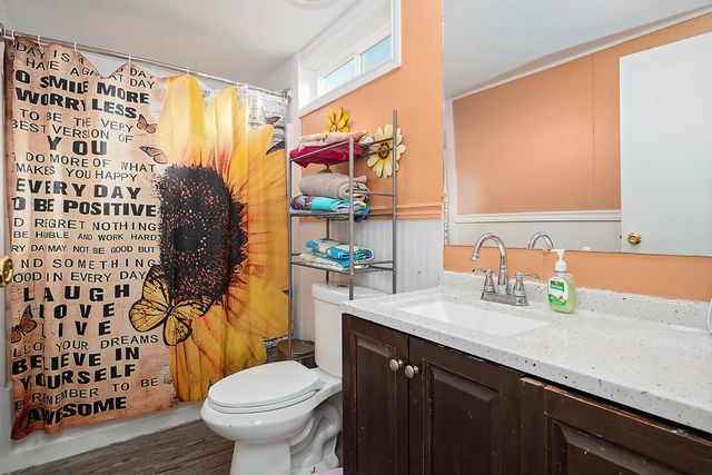 1570 S Peach Street SPC 45, Medford, OR 97501