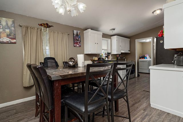 1570 S Peach Street SPC 45, Medford, OR 97501