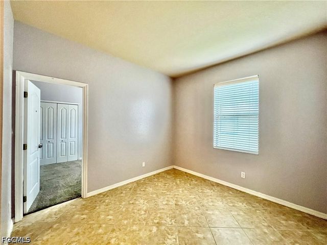 12074 Country Day CIR, Fort Myers, FL 33913