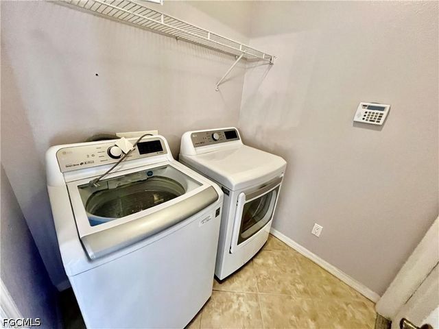 12074 Country Day CIR, Fort Myers, FL 33913