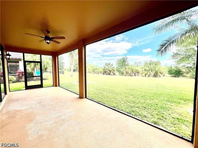 12074 Country Day CIR, Fort Myers, FL 33913