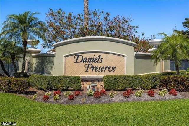 12074 Country Day CIR, Fort Myers, FL 33913