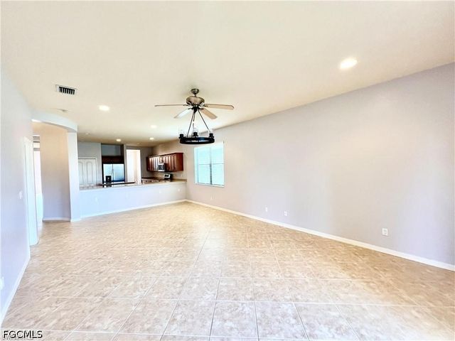 12074 Country Day CIR, Fort Myers, FL 33913