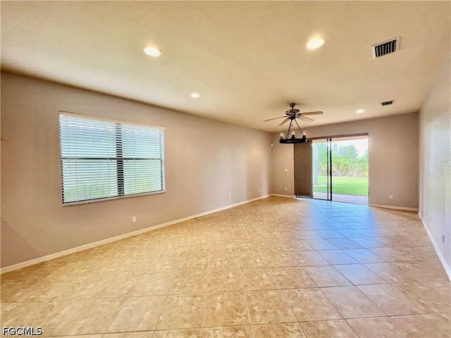 12074 Country Day CIR, Fort Myers, FL 33913