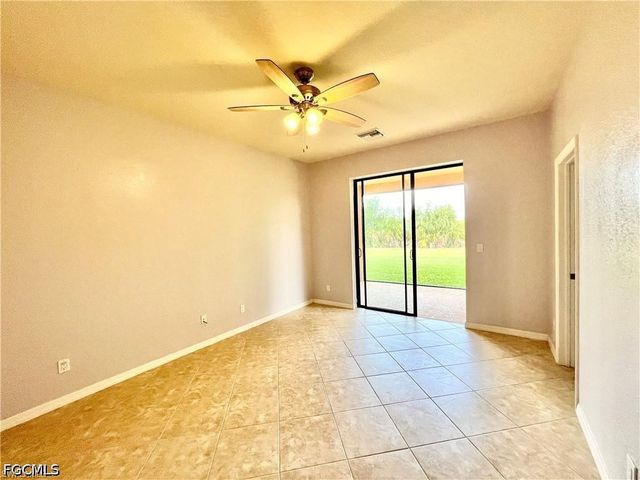 12074 Country Day CIR, Fort Myers, FL 33913