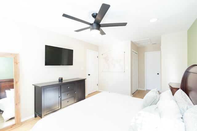 130 Albury Way, North Brunswick, NJ 08902