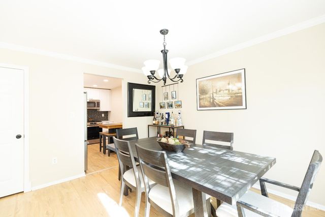 130 Albury Way, North Brunswick, NJ 08902
