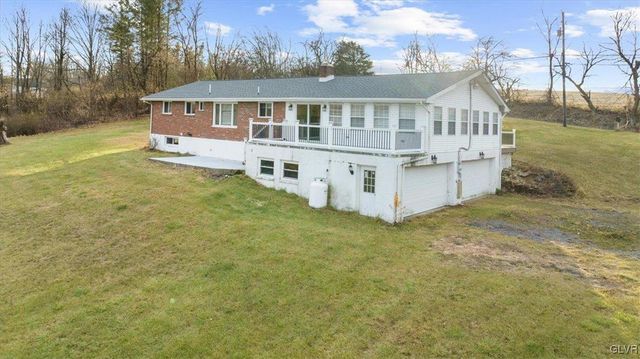 988 Hoch Road, Moore Twp, PA 18038