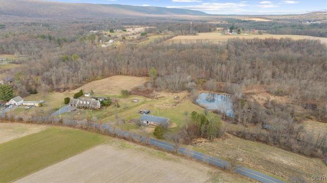 988 Hoch Road, Moore Twp, PA 18038